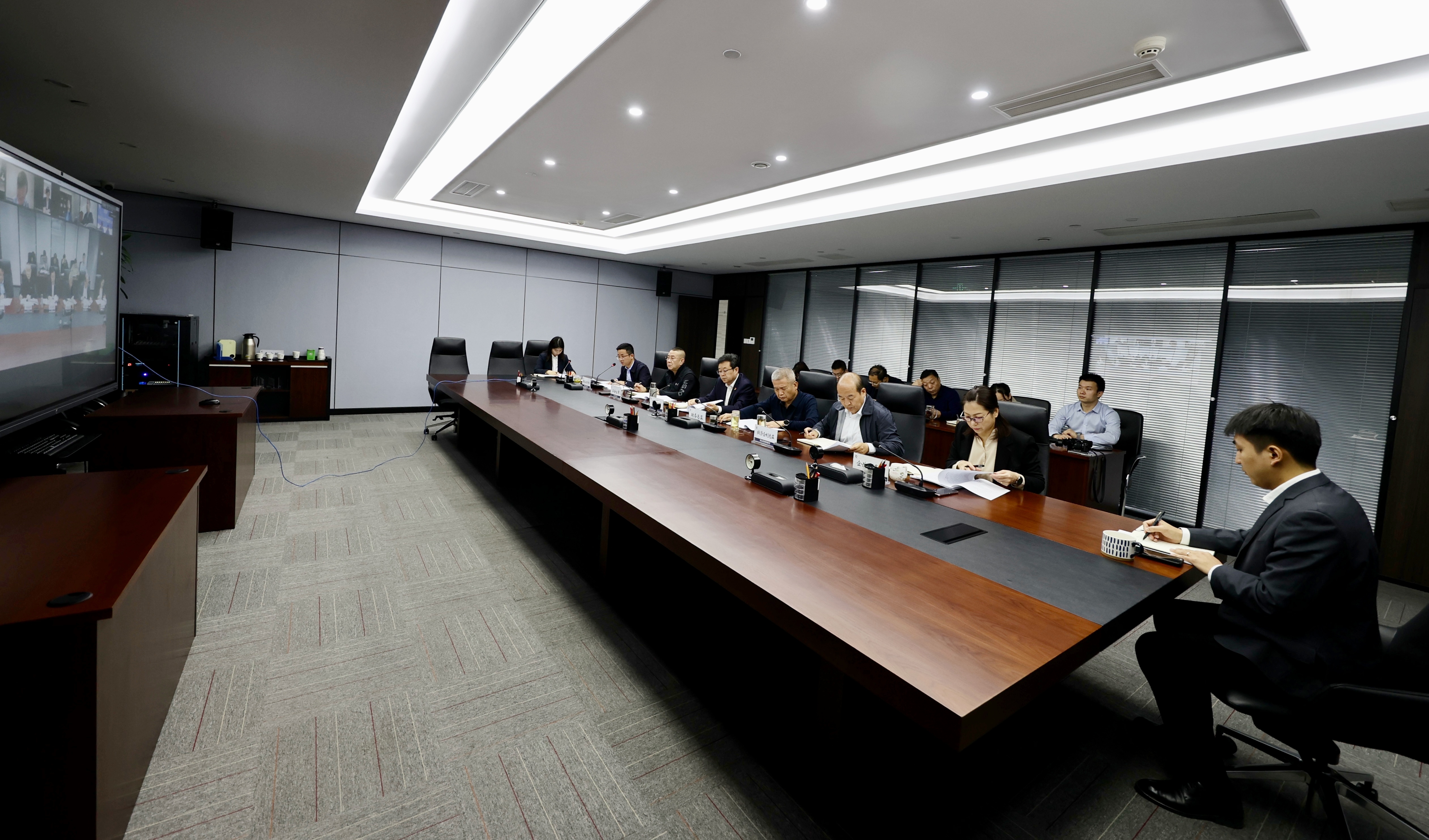 PP电子游戏集团召开2022年三季度经济运行分析会